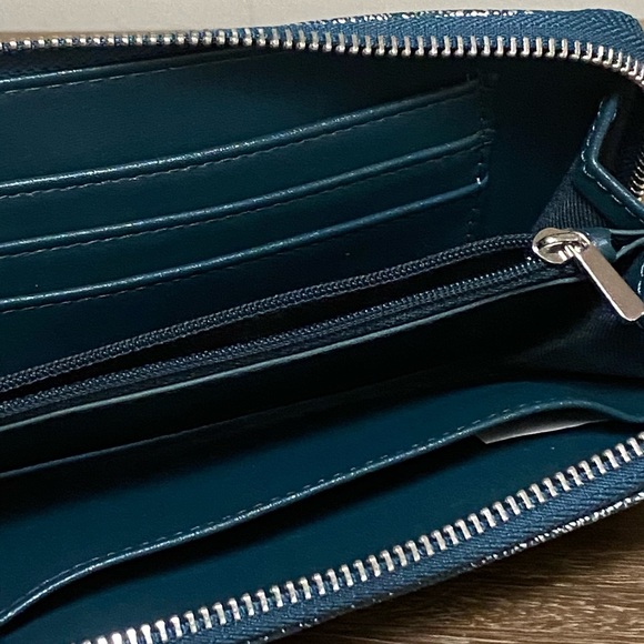 NeW! Wristlet / Wallet - Dark Teal & Silver - Picture 4 of 6